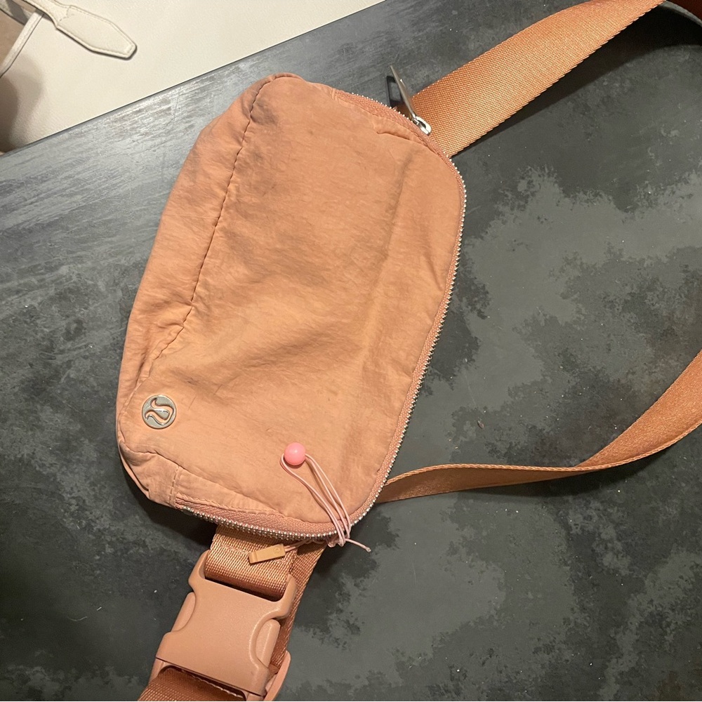 Lulu lemon Belt Bag